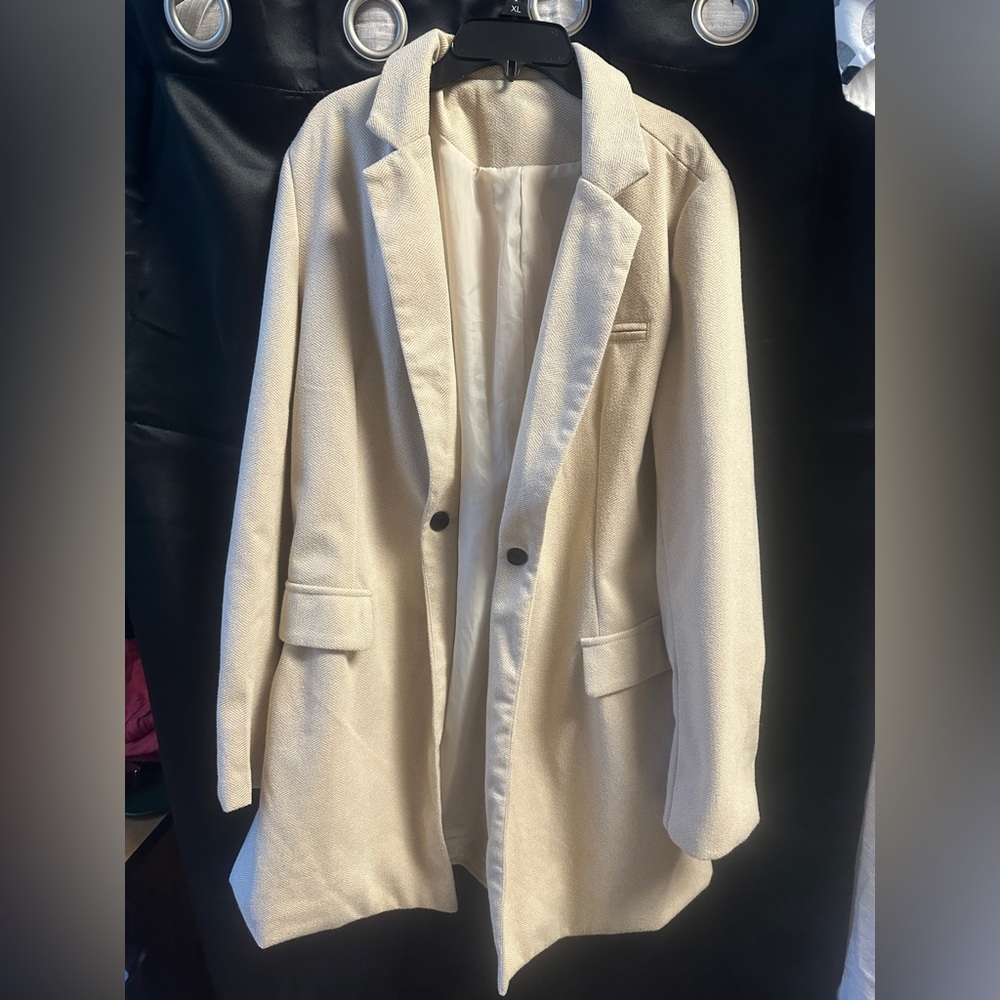 Elegant Cream Women's Coat
